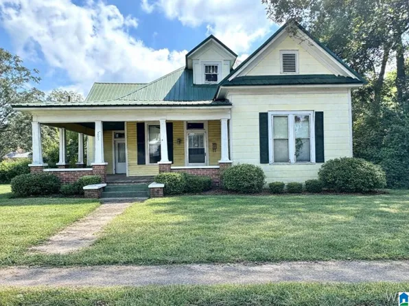 203 3rd St SE, Aliceville, AL 35442