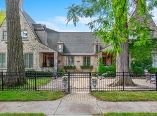 5461 N Danbury Rd, Whitefish Bay, WI 53217