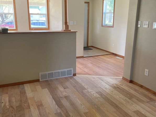 210 West St #1