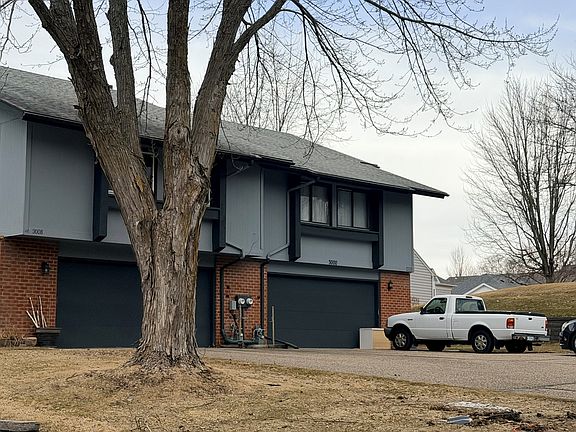3rd image of 3000 Devonshire Dr