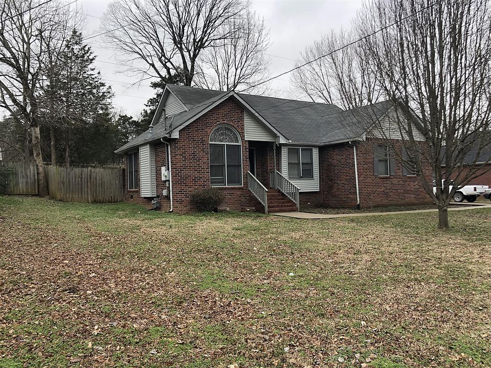1st image of 122 Hermitage Dr