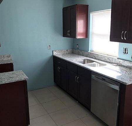2nd image of 1090 Landmark Ln