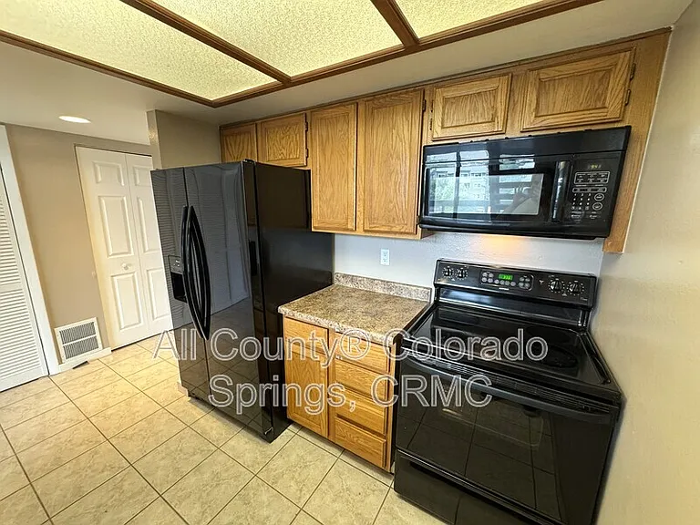 120 W Rockrimmon Blvd #303 — Photo 19