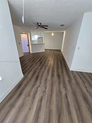 3340 Pinewalk Dr N Photo 1