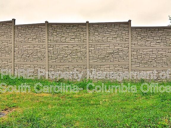 3rd image of 3800 Plowden Rd #D5