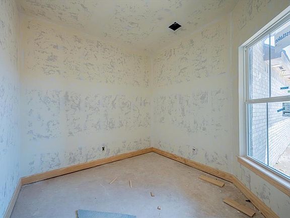 5th image of 1111 Jozie Way