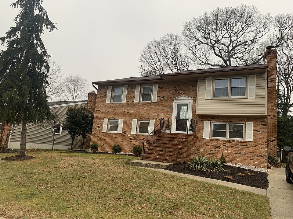 1st image of 476 Retford Dr