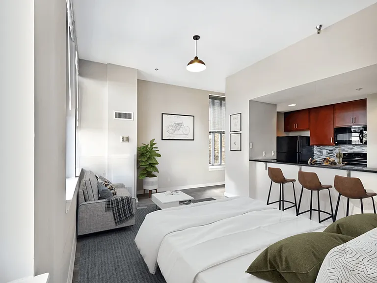 The Cosmopolitan — Photo 19