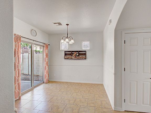 5th image of 212 E Camino Del Pinsapo