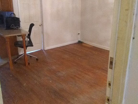 3rd image of 4022 14th Ave