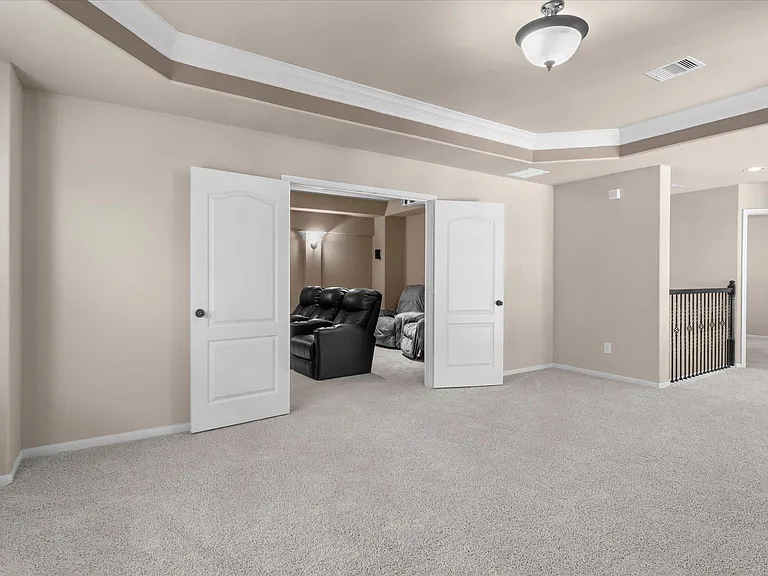 14807 Diane Manor Ln — Photo 32
