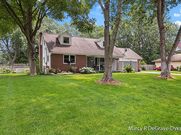 2nd image of 8118 Teakwood Dr