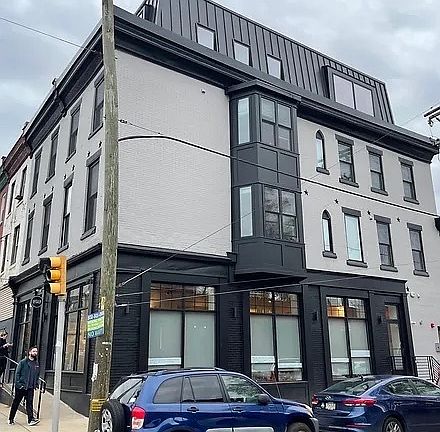 2nd image of 2736 W Girard Ave #1