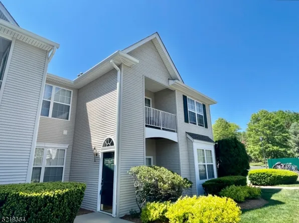 382 Cambridge Dr #382, Butler Boro, NJ 07405