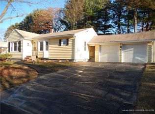 17 Arkwright Ave, Lewiston, ME 04240