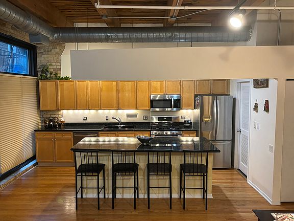 3rd image of 375 W Erie St APT 223