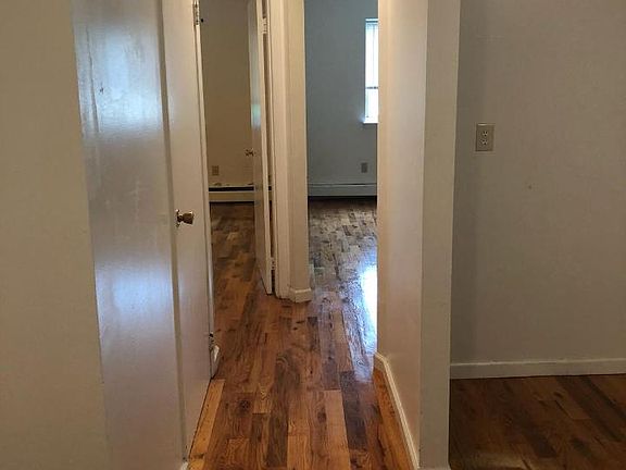 4th image of 840 Calhoun Ave APT 1