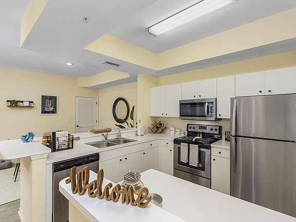 5th image of 9000 Colby Dr #1-06