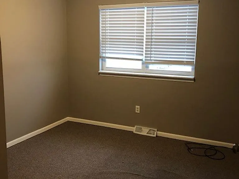 281 Apple Tree Ct — Photo 8