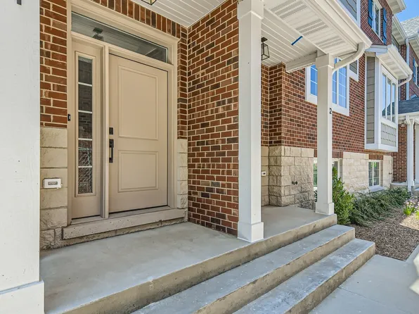 408 N Cass Ave #1, Westmont, IL 60559