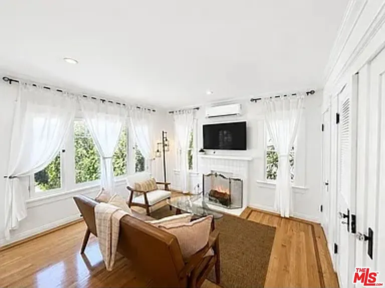 1118 10th St #6 — Photo 3