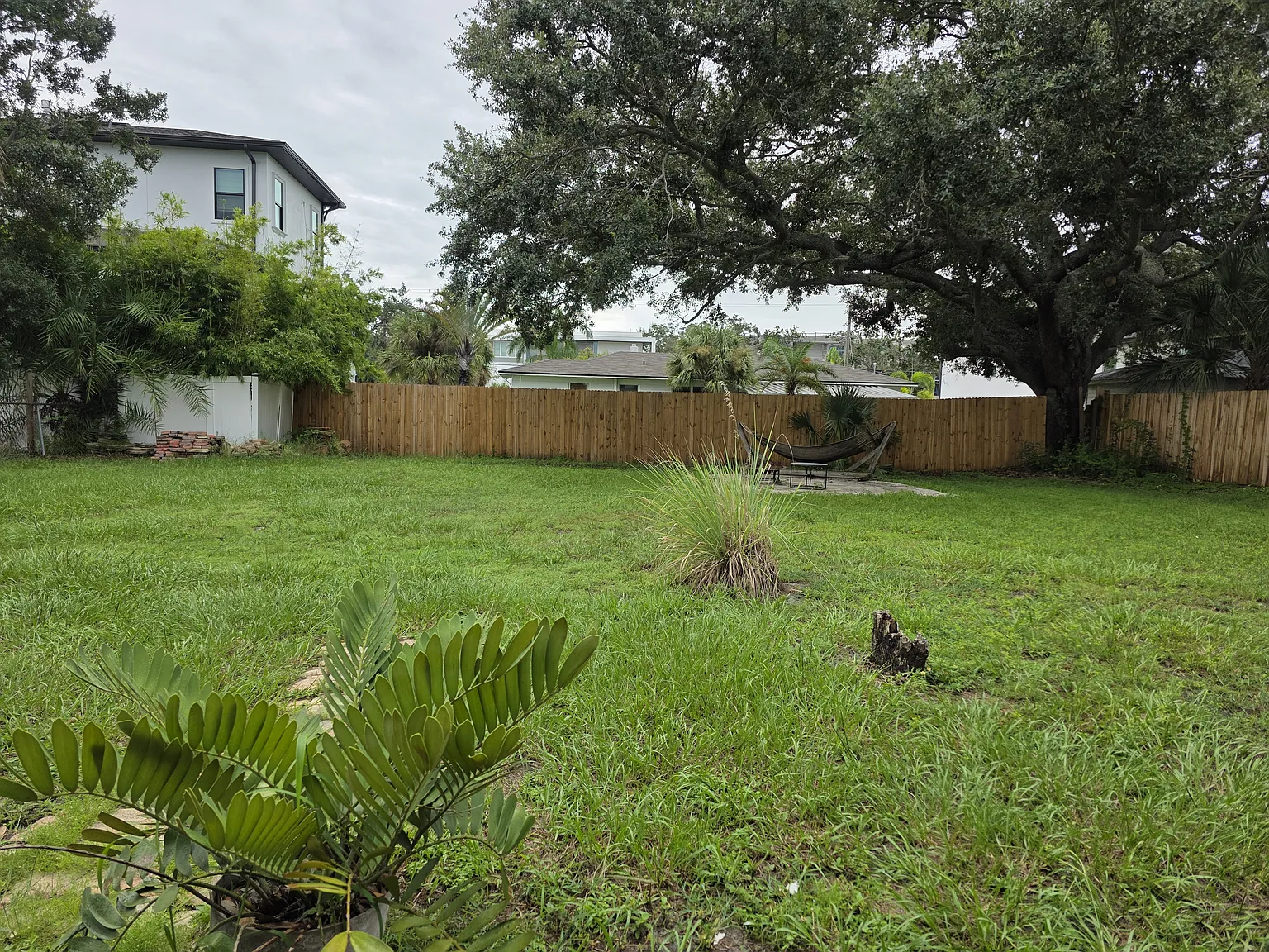 2 bed, 970 sqft, $2,200 — Photo 2