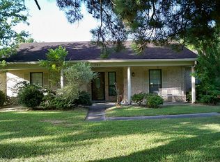 705 Greenbriar Dr, Friendswood, TX 77546