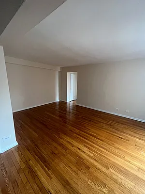 Rented by Voro Purple LLC | media 7