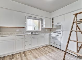 328 E Parkway Ave, Oshkosh, WI 54901