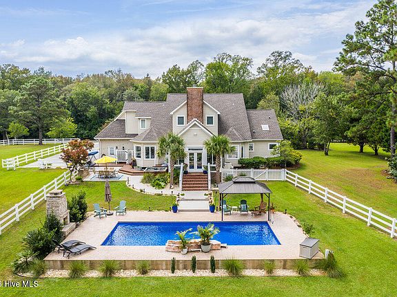 2nd image of 350 Whitebridge Road