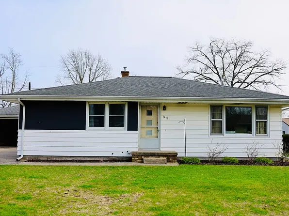 1445 Princeton Rd, Muskegon, MI 49441