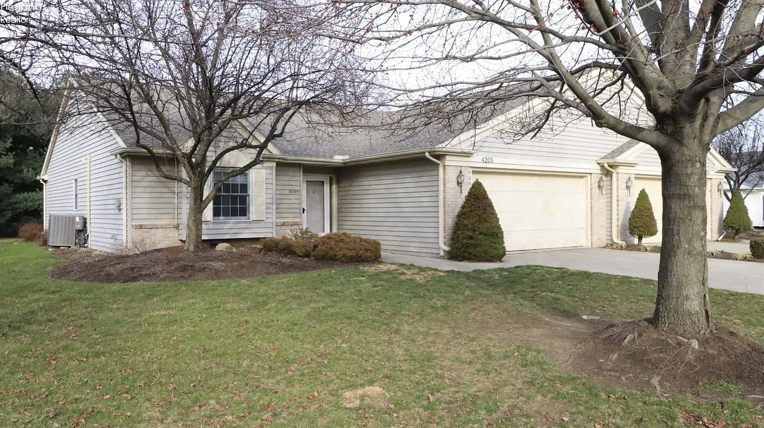 4205 Huntfield Dr photo 1
