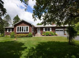 44 Western Ln, Amherst, MA 01002