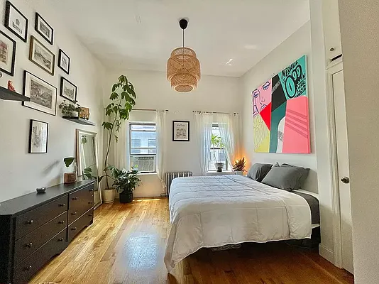 Rented by The Property Firm | media 20