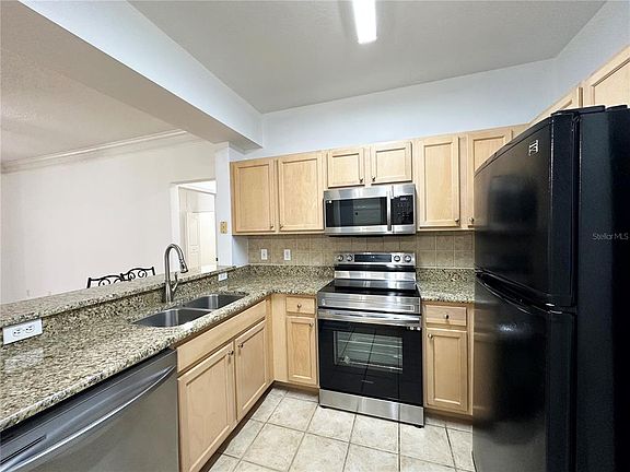 3rd image of 12843 MADISON POINTE CIRCLE E #201
