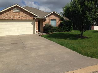 919 Whitewing Ln, College Station, TX 77845