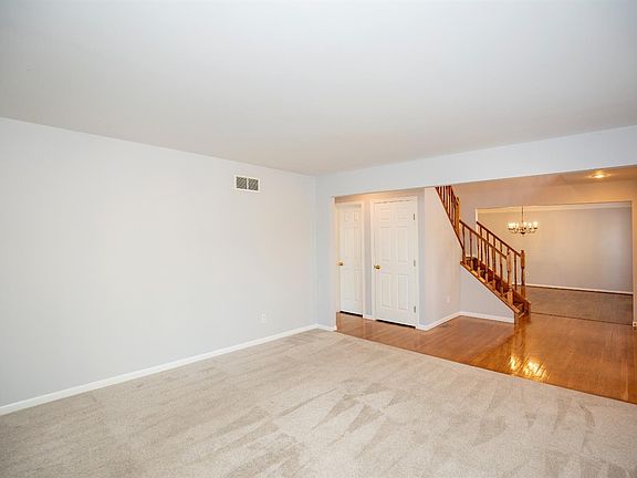 3rd image of 7734 Waters Edge Dr