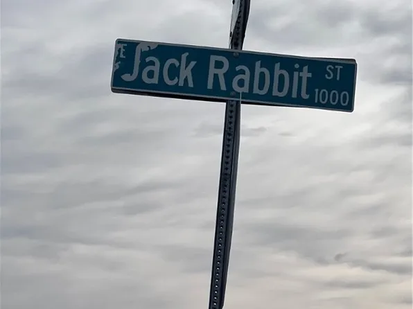 851 E Jack Rabbit St, Pahrump, NV 89048