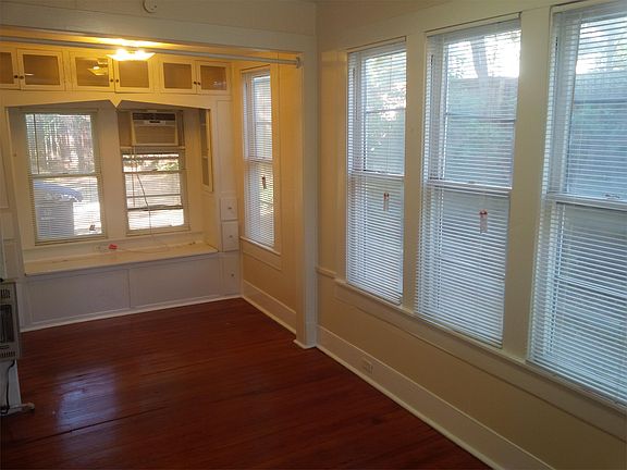 4th image of 419 Queen Anne Ct APT 02