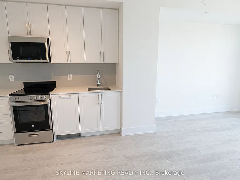 2450 Old Bronte Rd #437 — Photo 3
