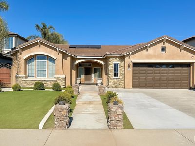 18 Claudia Autumn Dr, Bakersfield, CA, 93314