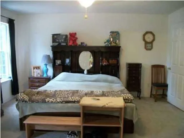 5655 Eagle Dr, Milton, FL 32570