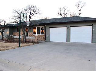 801 Grant St, Victoria, KS 67671