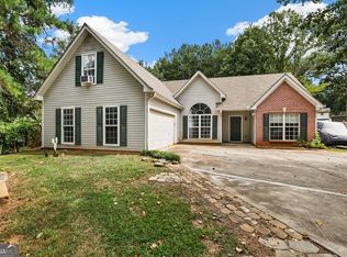 945 Spring Ives Dr, Lawrenceville, GA 30043