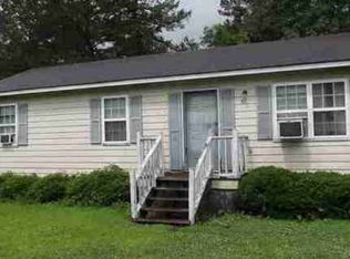 81 Oliver Ln, Burgaw, NC 28425