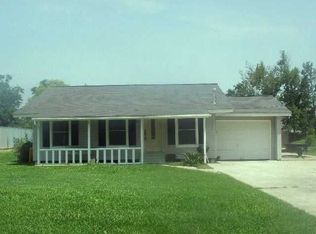 335 Edgerly St, Bridge City, TX 77611