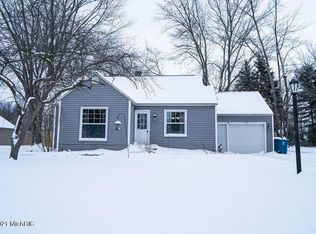 43 N 160th Ave, Holland, MI 49424