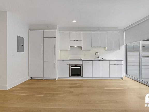 4th image of 570 Jessie St #41
