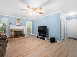 3303 Canyon Point Cir, Roswell, GA 30076