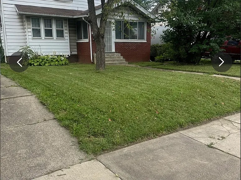 346 W Manhattan Blvd — Photo 1